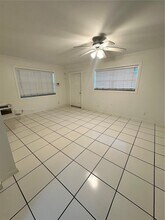 421 NE 11th St in Fort Lauderdale, FL - Building Photo - Building Photo
