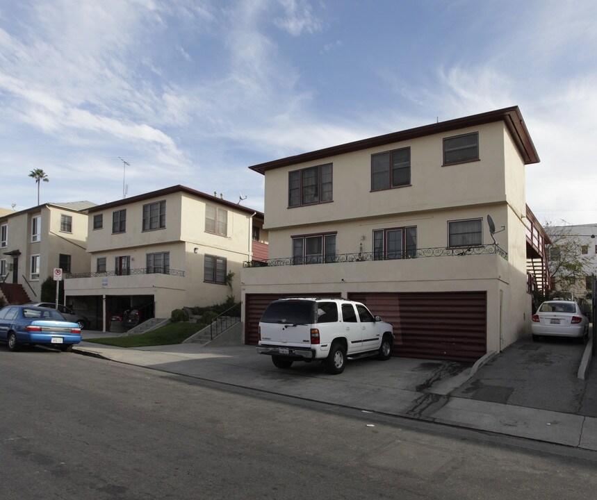 134-136 N Edgemont St in Los Angeles, CA - Building Photo