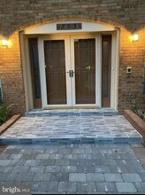 7801 Cliffside Ct in Springfield, VA - Building Photo - Building Photo