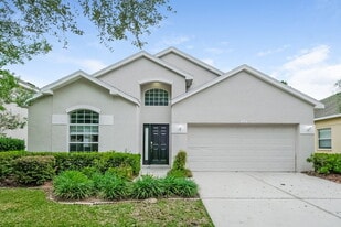 12130 Infinity Dr in New Port Richey, FL - Building Photo