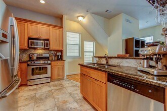 1319 Birdsall St in Houston, TX - Building Photo - Building Photo