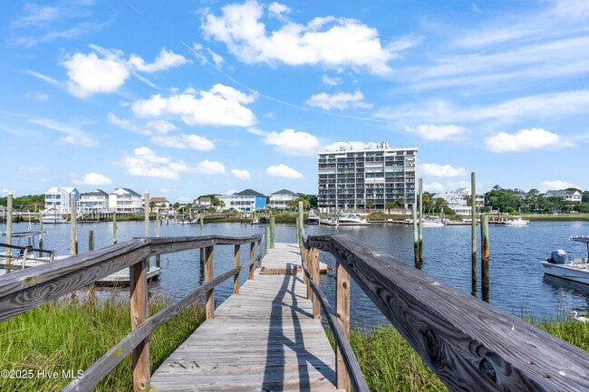 717 Canal Dr in Carolina Beach, NC - Building Photo - Building Photo
