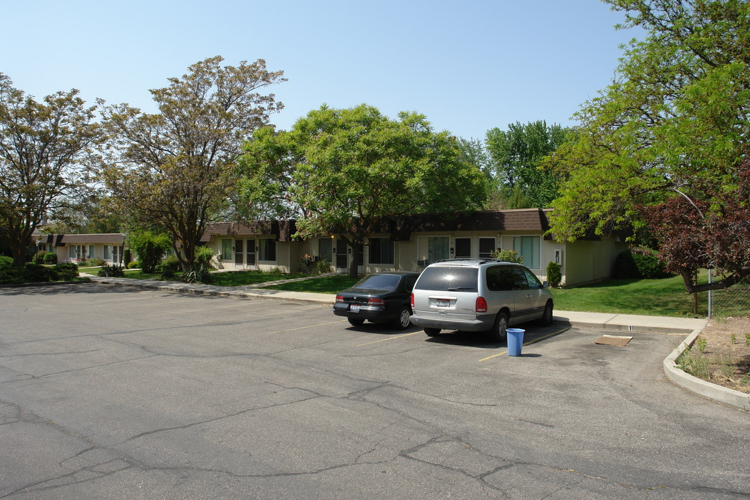 Pond Street Apartments in Boise, ID - Building Photo