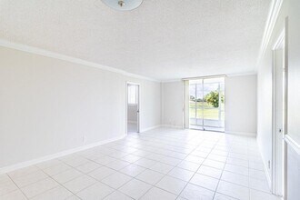 6699 NW 2nd Ave in Boca Raton, FL - Building Photo - Building Photo