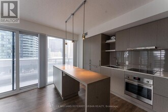 100-1100 Harbour St in Toronto, ON - Building Photo - Building Photo
