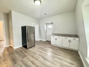 31 Channing St, Unit F in Worcester, MA - Building Photo - Building Photo