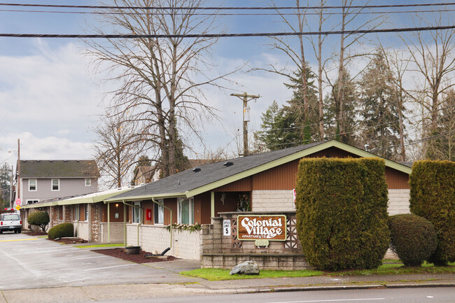 Colonial Village Apartments in Tacoma, WA - Building Photo - Primary Photo