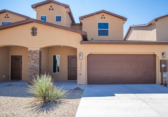 1996 Pine Trail St in Las Cruces, NM - Building Photo - Building Photo