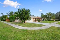 14447 Stirrup Ln in Wellington, FL - Foto de edificio - Building Photo