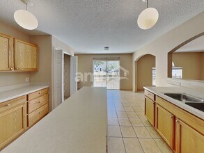 1019 Brenton Leaf Dr in Ruskin, FL - Foto de edificio - Building Photo