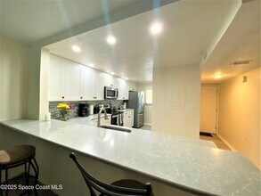 3160 N Atlantic Ave in Cocoa Beach, FL - Building Photo - Building Photo