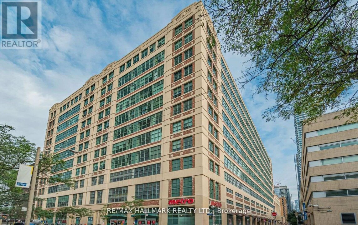 155-155 Dalhousie St in Toronto, ON - Building Photo
