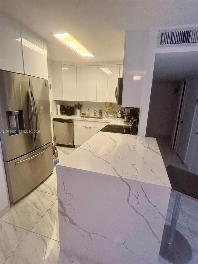 property at 10101 E Bay Harbor Dr