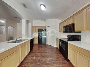 13895 Devan Lee Dr N in Jacksonville, FL - Building Photo - Building Photo