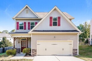 716 McCarthy Dr in Clayton, NC - Building Photo