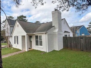 8034 S Bay Ct in Riverdale, GA - Building Photo - Building Photo