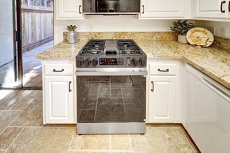 1831 Foursite Ln in Thousand Oaks, CA - Building Photo - Building Photo