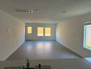 1005 Raintree Rd in Princeton, TX - Building Photo - Building Photo