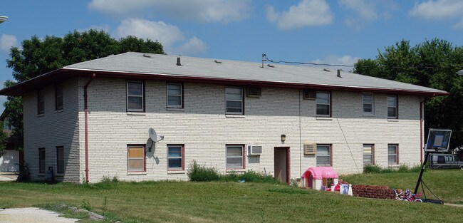 1110 SE Belmont Dr in Ankeny, IA - Building Photo - Building Photo