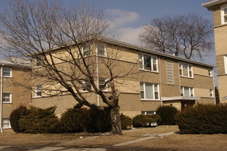 1309 E Roosevelt Rd in Wheaton, IL - Building Photo - Building Photo