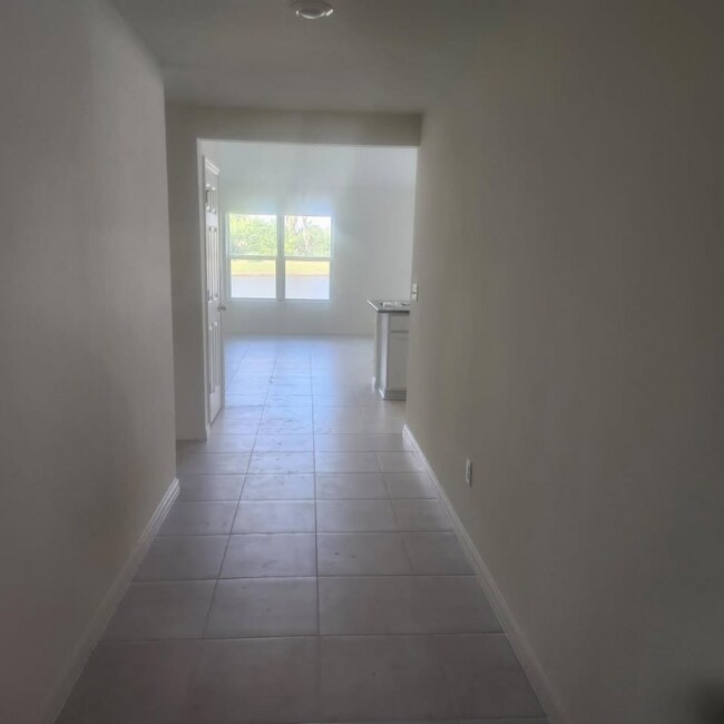 9286 Sandy Bluffs Circle in Parrish, FL - Foto de edificio - Building Photo