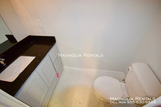 219 Fig Dr-Unit -4 in Edinburg, TX - Building Photo - Building Photo