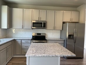 6924 Liberty Ln in Tumwater, WA - Building Photo - Building Photo