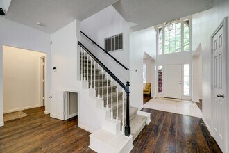 13710 Wheatbridge Dr in Houston, TX - Building Photo - Building Photo