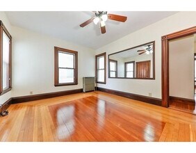57 Harbor View St-Unit -#2 in Boston, MA - Foto de edificio - Building Photo