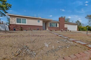 4113 La Colorada Ct SE in Rio Rancho, NM - Building Photo