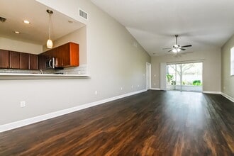 311 28th St W in Palmetto, FL - Foto de edificio - Building Photo