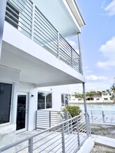 8025 Crespi Blvd in Miami Beach, FL - Building Photo - Building Photo