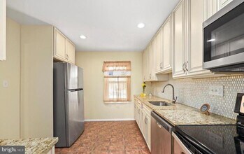 2913 Wetherburn Ct in Woodbridge, VA - Building Photo - Building Photo