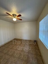 32606 Rd 124 in Visalia, CA - Building Photo - Building Photo