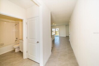 31127 Penny Surf Lp in Wesley Chapel, FL - Building Photo - Building Photo