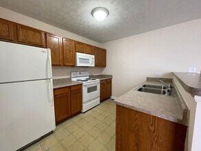 254-252 April Way in Winchester, KY - Building Photo - Building Photo