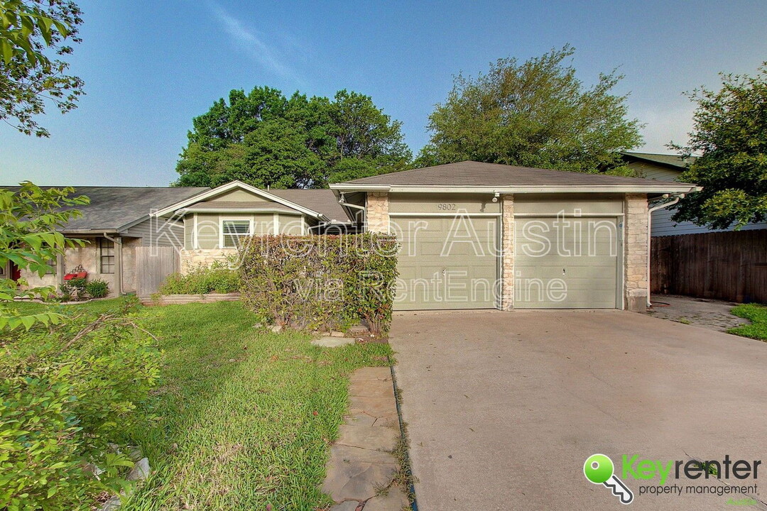 9802 Willers Way in Austin, TX - Building Photo