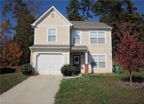 1732 Carmenet Ln in Charlotte, NC - Building Photo