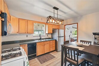 155 W View Ave in Pittsburgh, PA - Building Photo - Building Photo