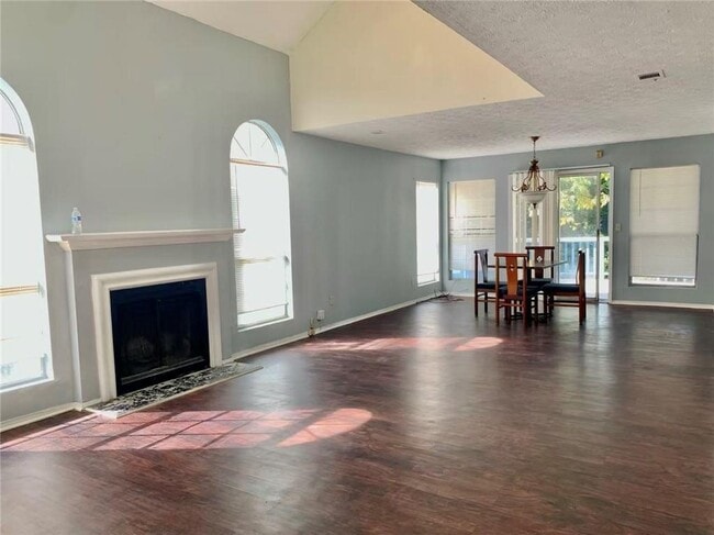 1310 Hampton Hill Ct in Lawrenceville, GA - Building Photo - Building Photo