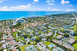 1605 S US Hwy 1, Unit C401 in Jupiter, FL - Building Photo
