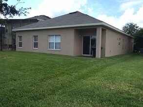 415 Fern Lake Dr in Orlando, FL - Building Photo - Building Photo