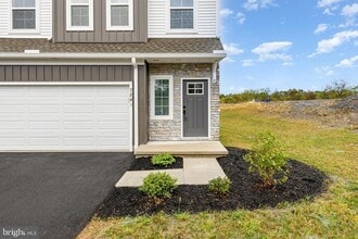 7841 Briarwood Dr in Harrisburg, PA - Building Photo - Building Photo