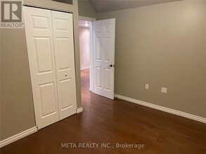 44 Highland Terrace in Bradford West Gwillimbury, ON - Building Photo - Building Photo