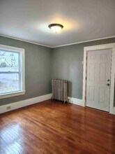 120 3rd St-Unit -1 in Auburn, ME - Building Photo - Building Photo
