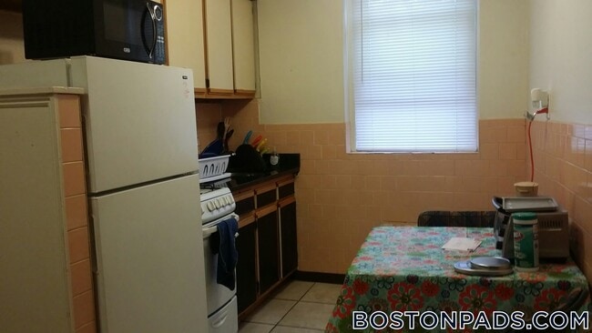 107 Gordon St, Unit 14 in Boston, MA - Building Photo - Building Photo