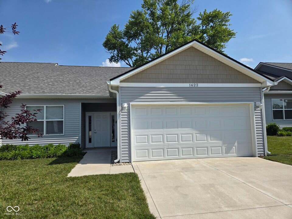 1622 Capra Ct in Beech Grove, IN - Building Photo