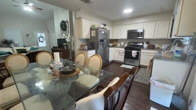 4713 Castleman Dr in Austin, TX - Building Photo - Building Photo
