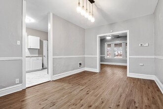 6825 Plymouth Ave in University City, MO - Building Photo - Building Photo
