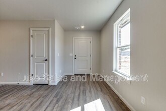 309 Dooley Crk Ln in Edmond, OK - Building Photo - Building Photo